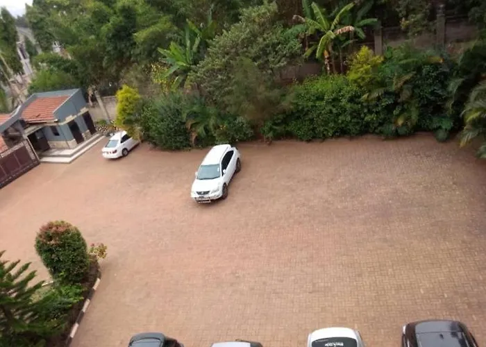 Palatine Apartments Makindye Kizungu, Kampala