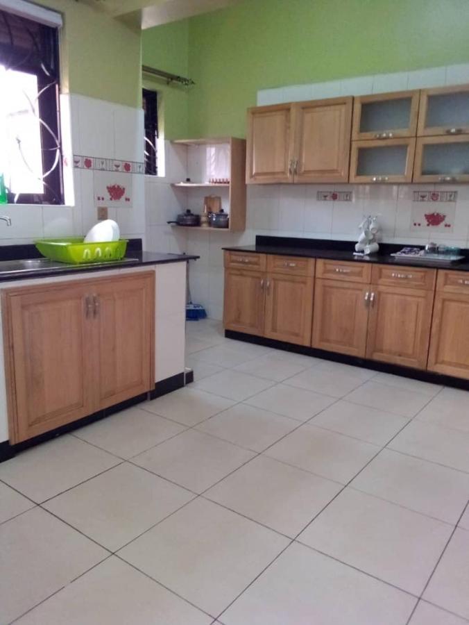 Palatine Makindye Kizungu, *