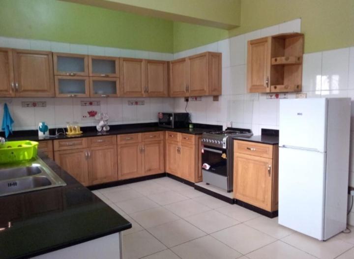 Apartamento Palatine Makindye Kizungu,